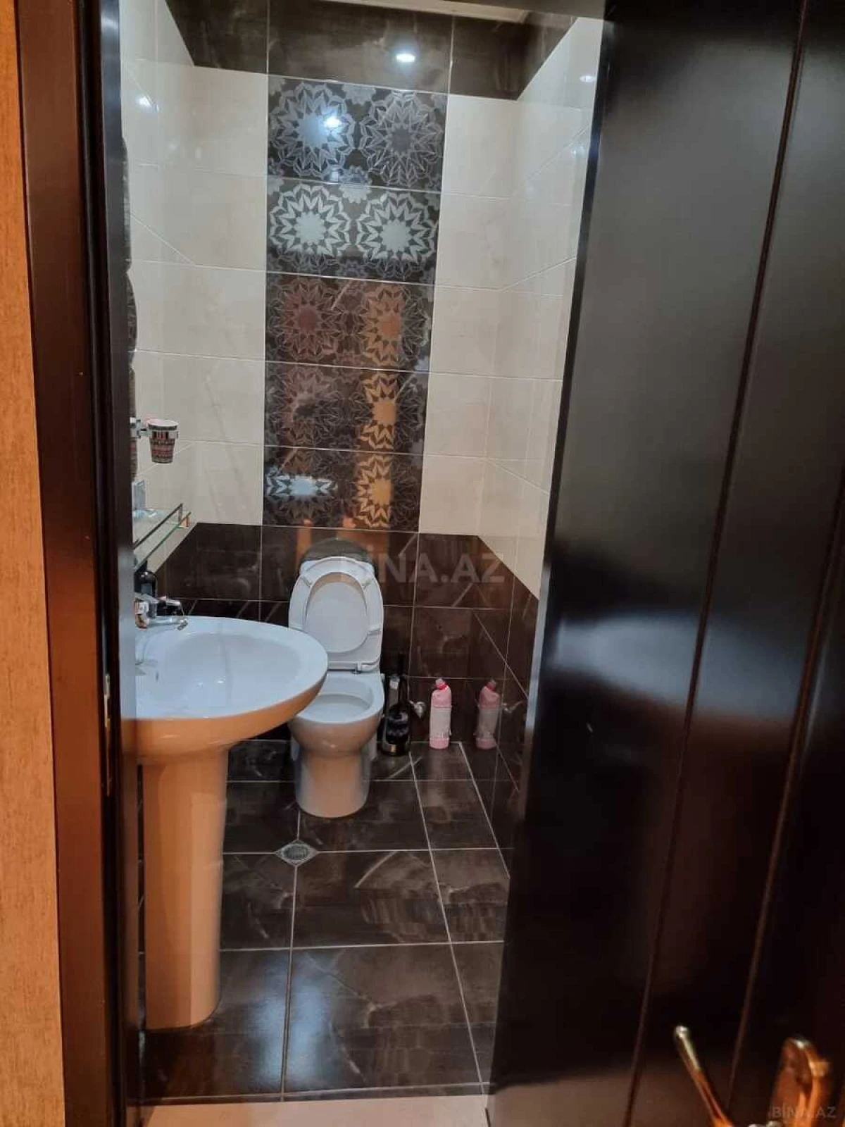 Satılır 3 otaqlı mənzil 167 m²