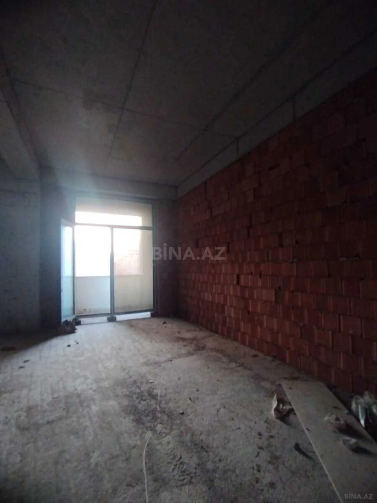Satılır 3 otaqlı mənzil 157 m²