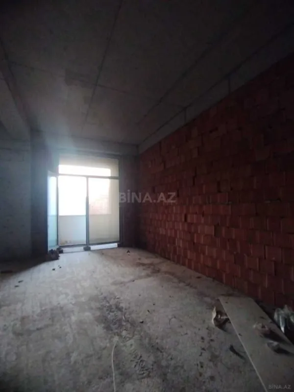 Satılır 3 otaqlı mənzil 157 m²