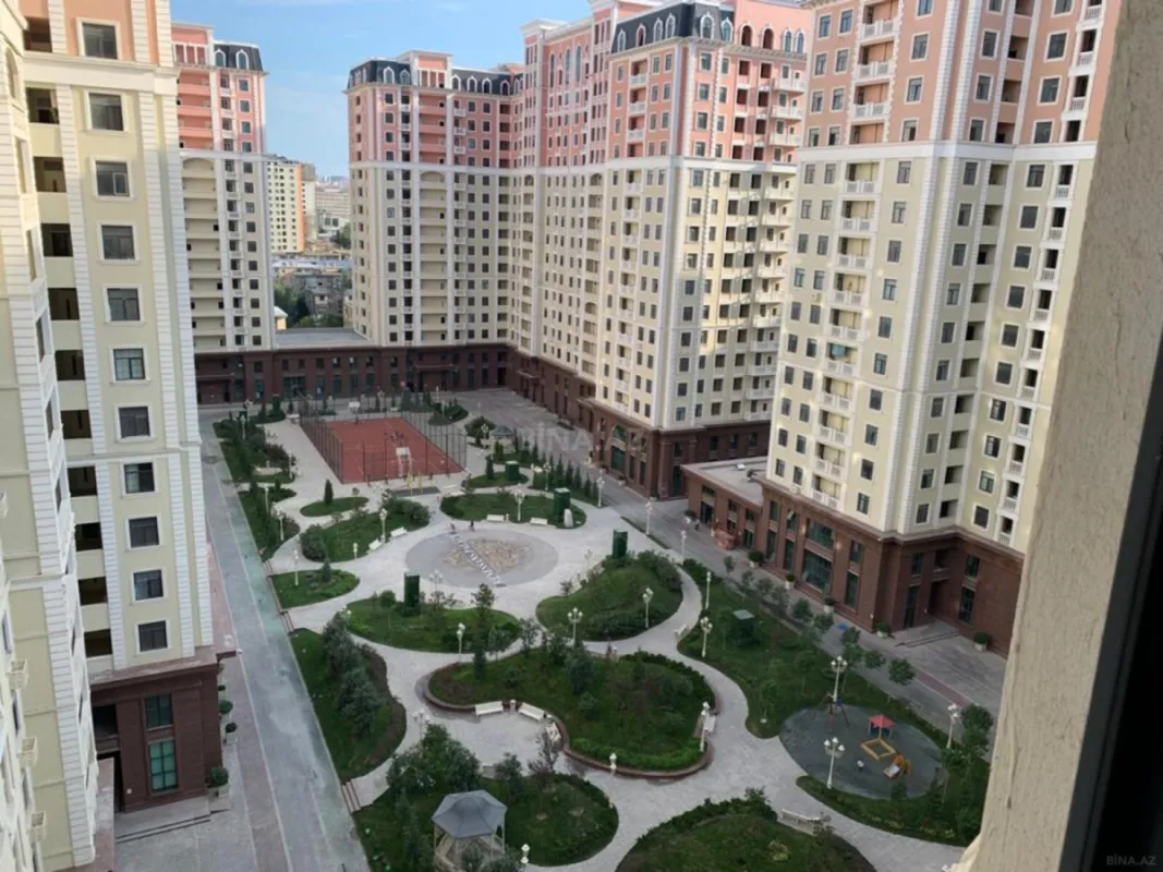 Satılır 2 otaqlı mənzil 68 m²