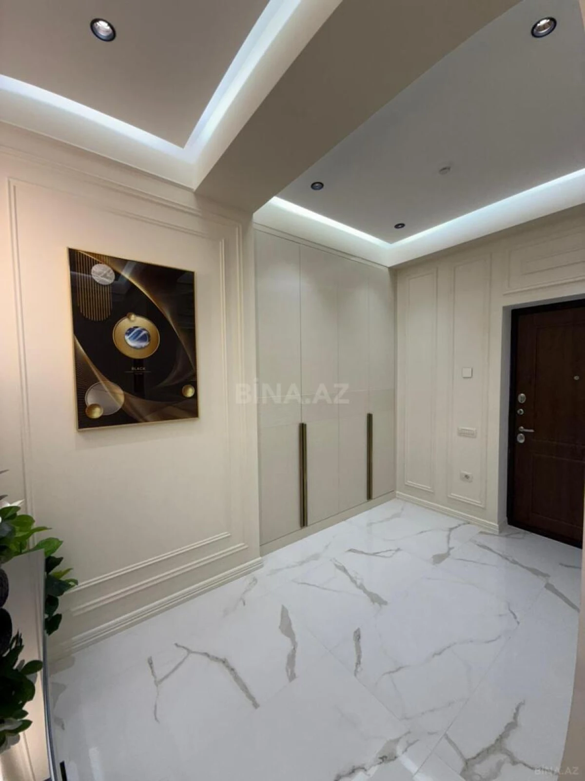 Satılır 2 otaqlı mənzil 68 m²