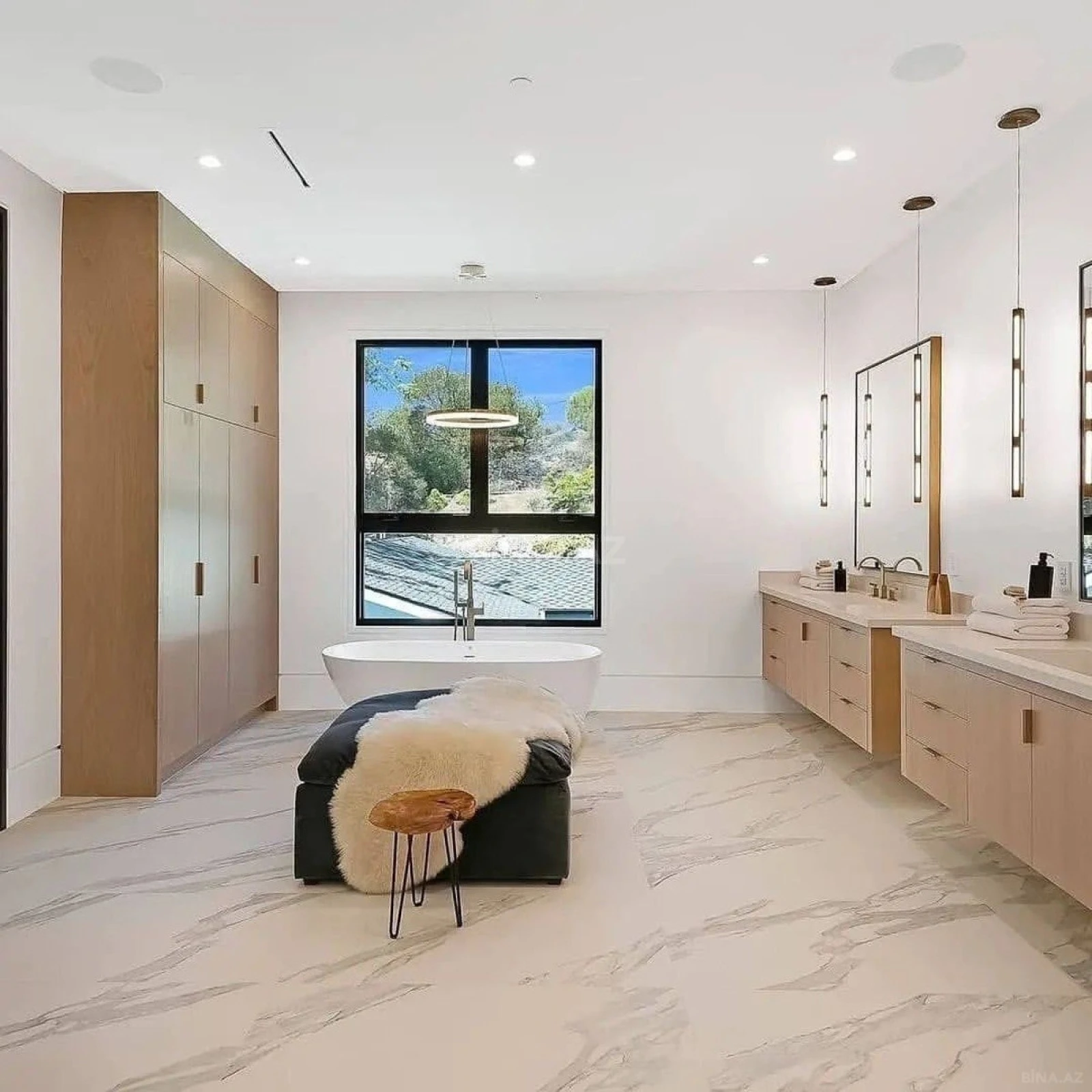 Kirayə verilir 4 otaqlı həyət evi 200 m²