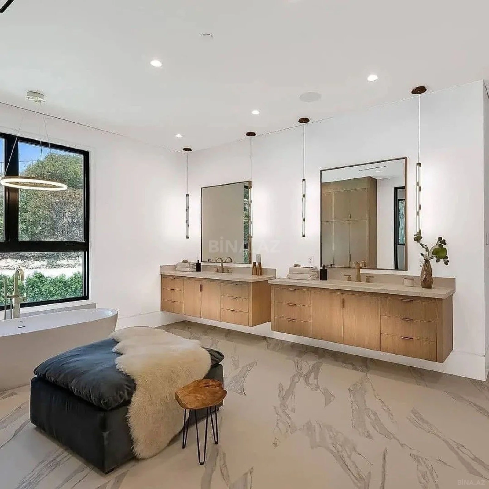 Kirayə verilir 4 otaqlı həyət evi 200 m²