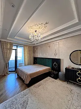 Satılır 4 otaqlı mənzil 185 m²