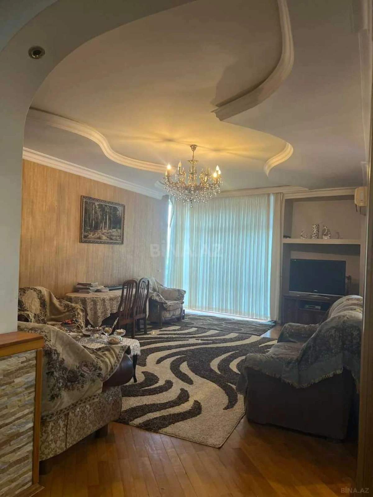 Satılır 3 otaqlı mənzil 126 m²