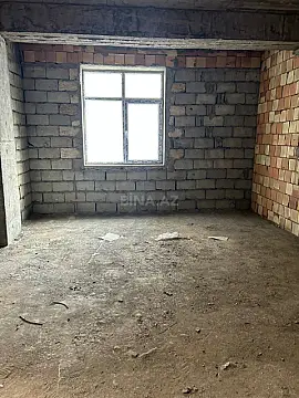 Satılır 4 otaqlı mənzil 204 m²