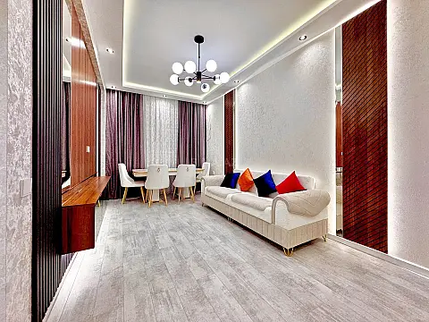 Satılır 2 otaqlı mənzil 70 m²