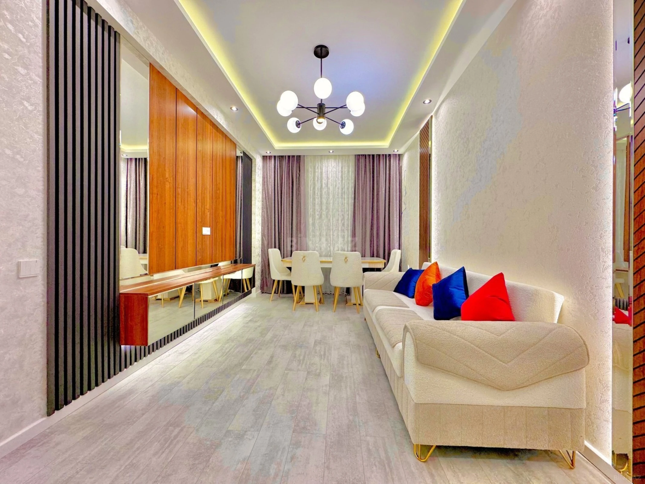 Satılır 2 otaqlı mənzil 70 m²