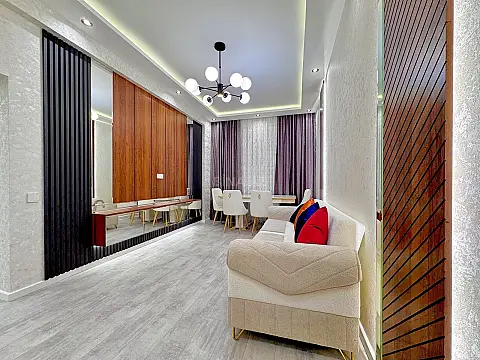 Satılır 2 otaqlı mənzil 70 m²