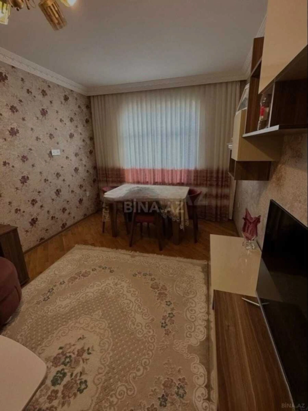 Satılır 4 otaqlı mənzil 100 m²