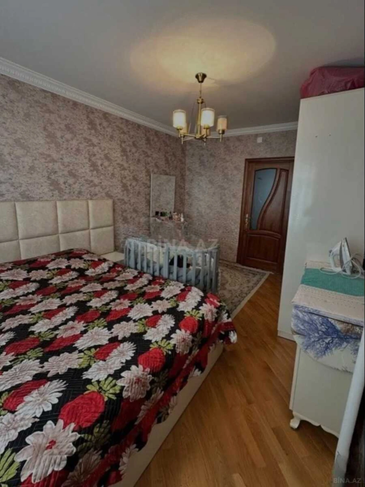 Satılır 4 otaqlı mənzil 100 m²