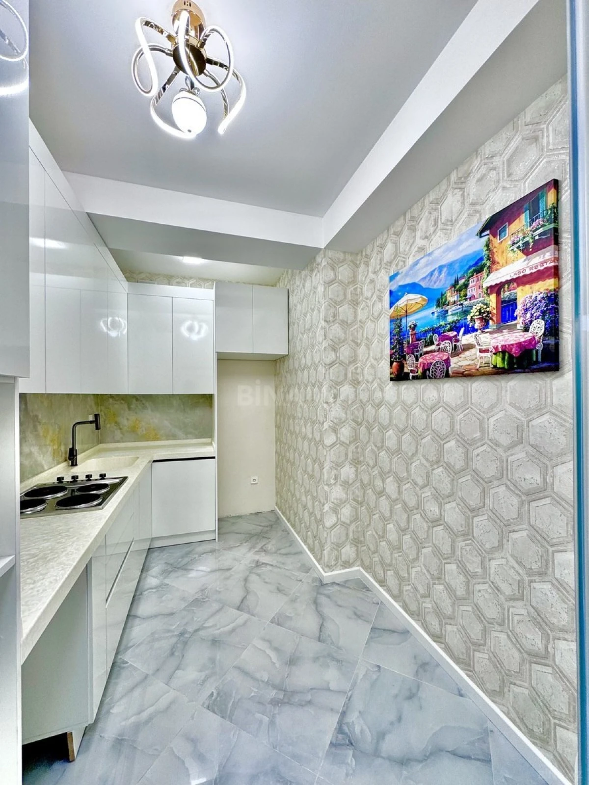 Satılır 2 otaqlı mənzil 70 m²