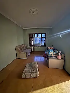 Satılır 5 otaqlı mənzil 120 m²