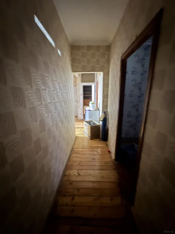 Satılır 5 otaqlı mənzil 120 m²