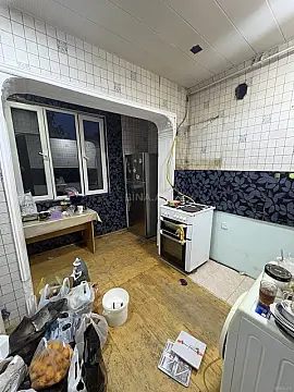 Satılır 5 otaqlı mənzil 120 m²