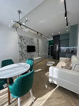 Kirayə verilir 2 otaqlı mənzil 65 m²