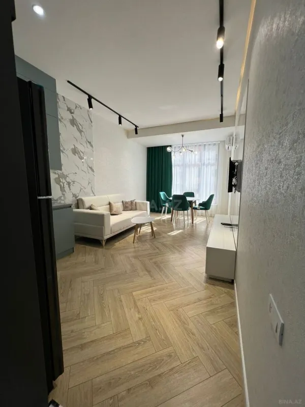 Kirayə verilir 2 otaqlı mənzil 65 m²