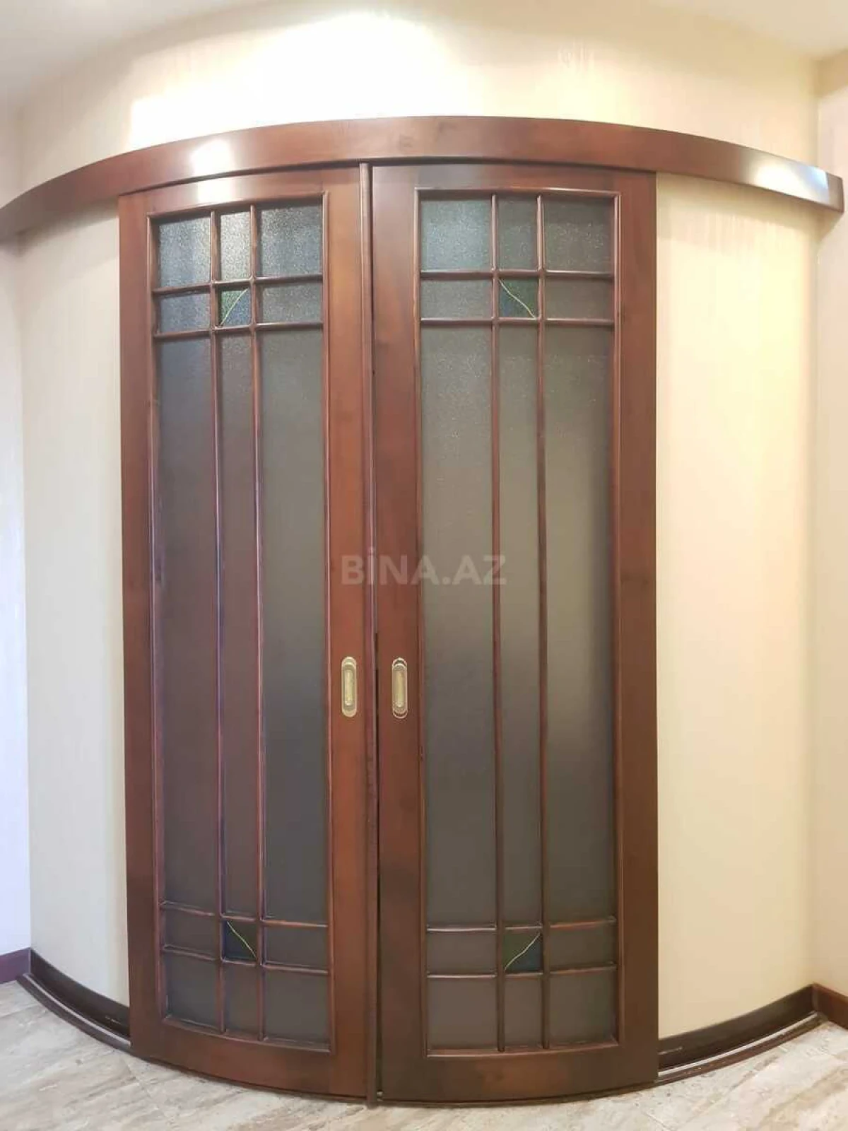Satılır 4 otaqlı mənzil 185 m²