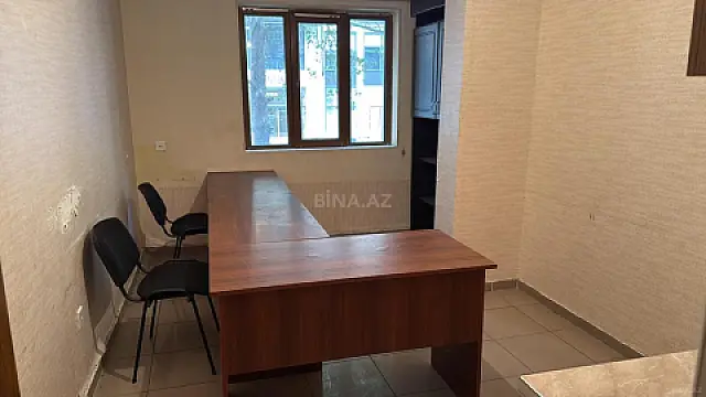 Kirayə verilir 3 otaqlı ofis 70 m²