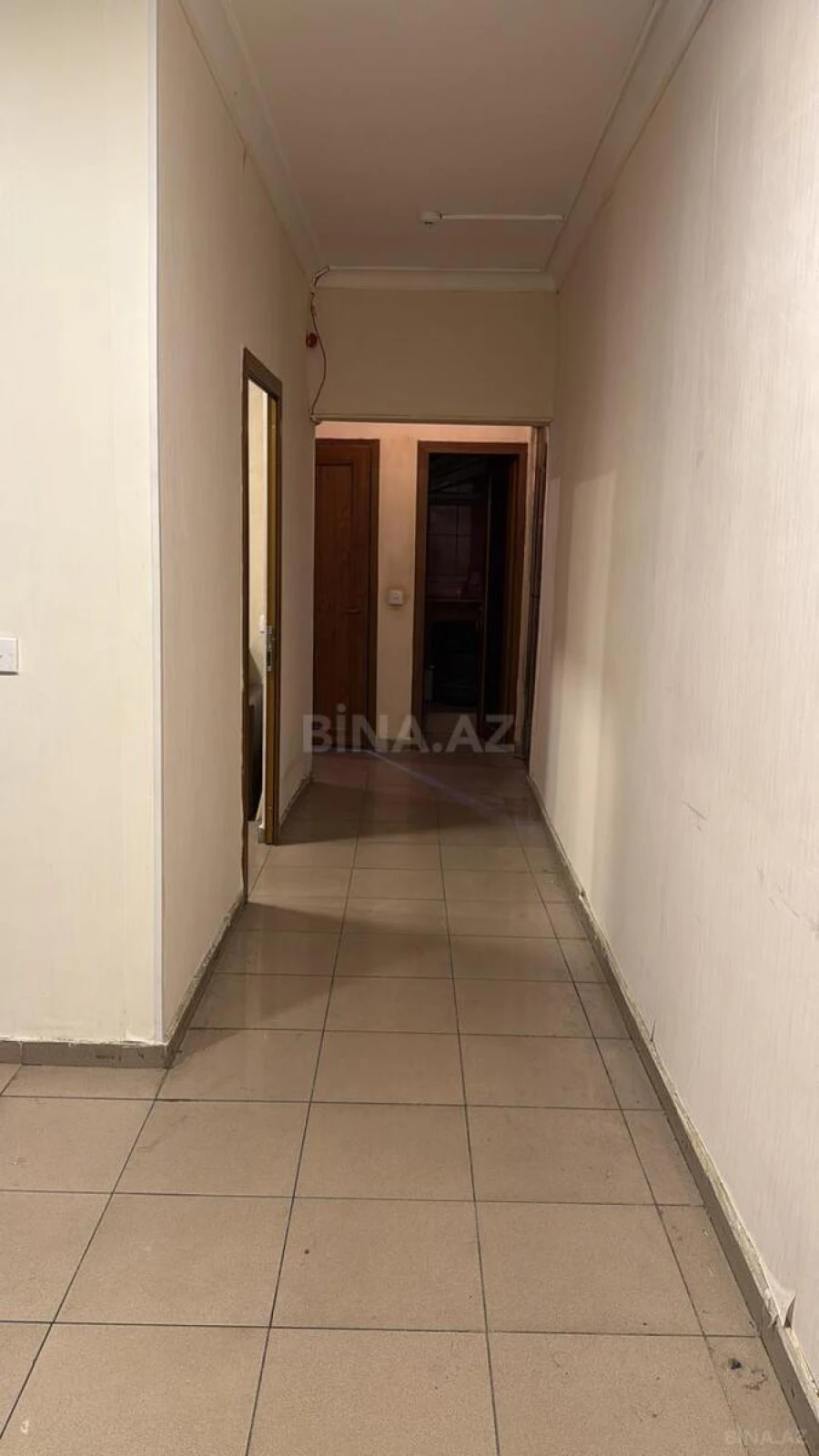 Kirayə verilir 3 otaqlı ofis 70 m²