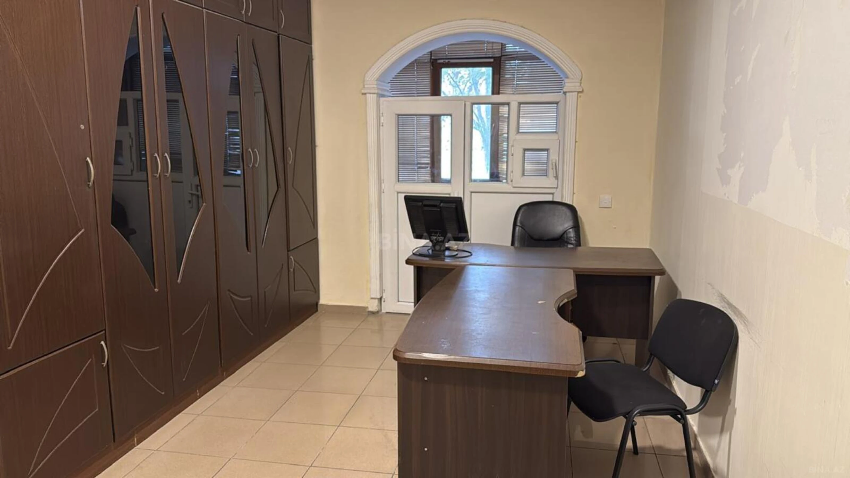 Kirayə verilir 3 otaqlı ofis 70 m²