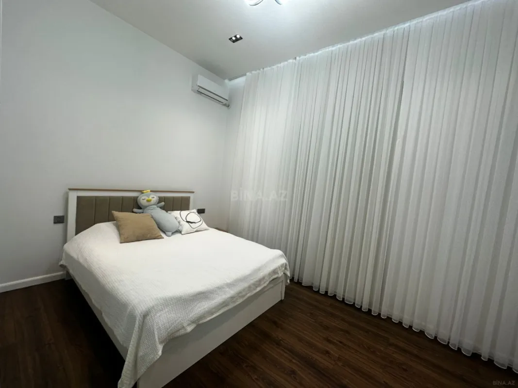 Satılır 4 otaqlı həyət evi 180 m²