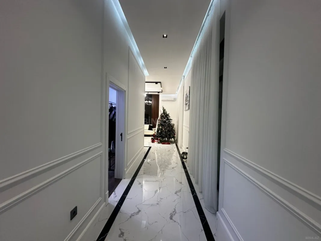 Satılır 4 otaqlı həyət evi 180 m²