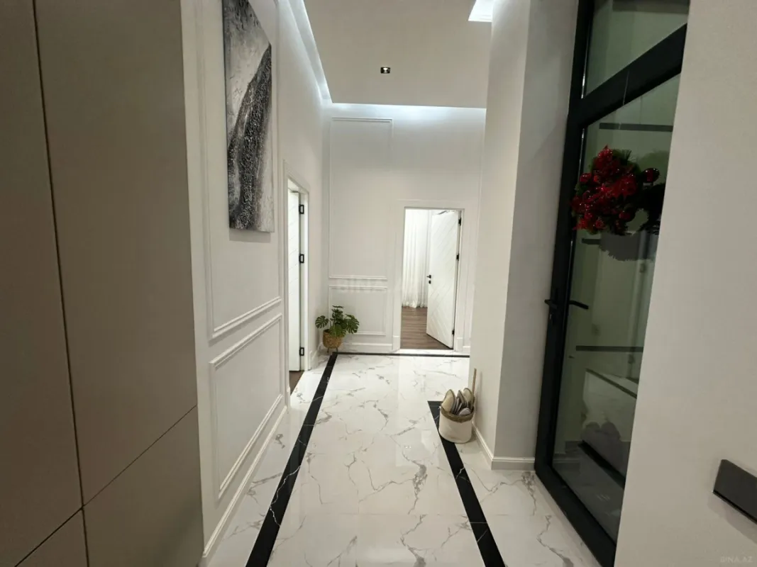 Satılır 4 otaqlı həyət evi 180 m²