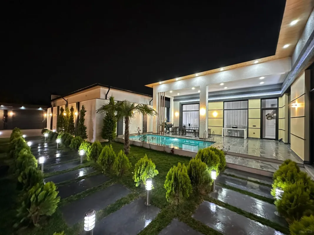 Satılır 4 otaqlı həyət evi 180 m²