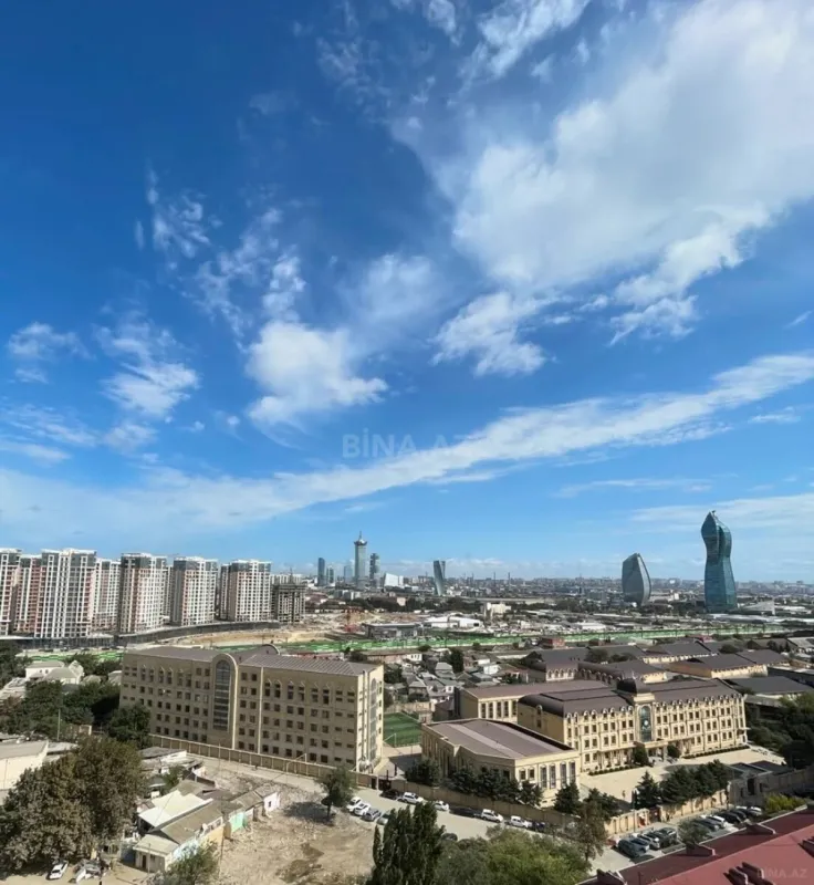 Satılır 3 otaqlı mənzil 119 m²