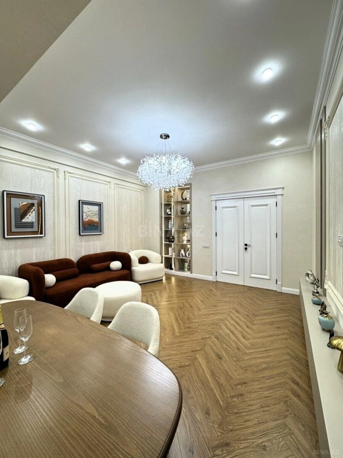 Satılır 3 otaqlı mənzil 119 m²