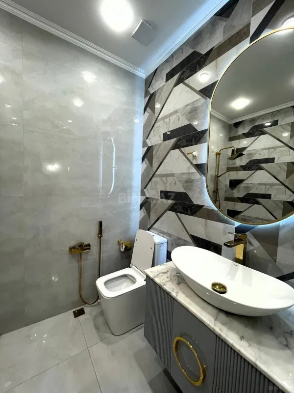 Satılır 3 otaqlı mənzil 119 m²