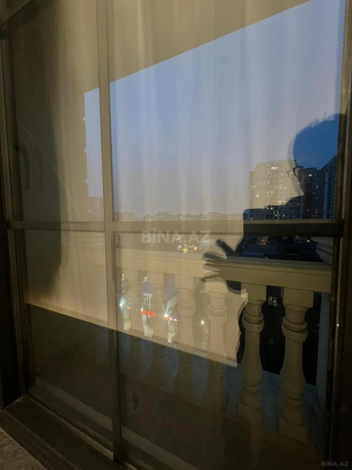 Satılır 2 otaqlı mənzil 67 m²