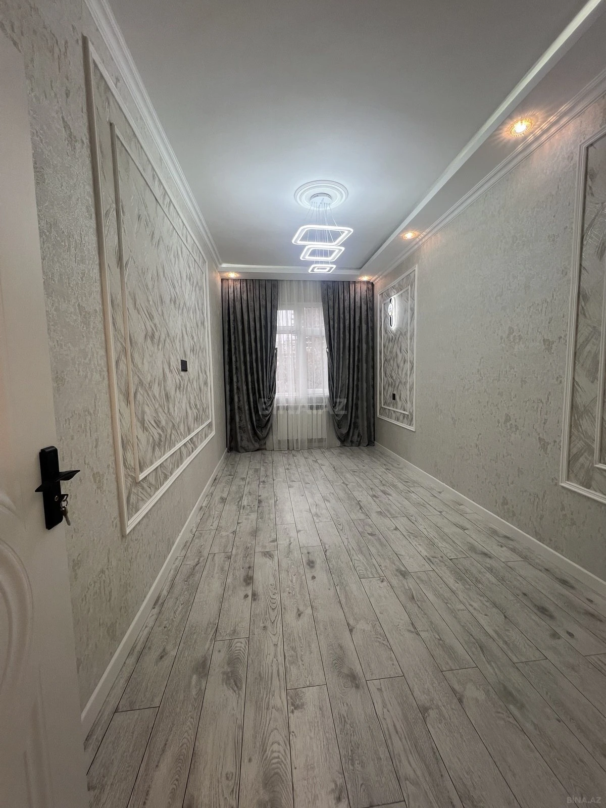 Satılır 2 otaqlı mənzil 58 m²