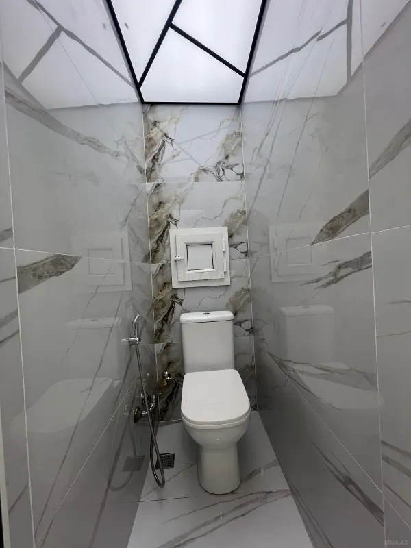 Satılır 2 otaqlı mənzil 58 m²