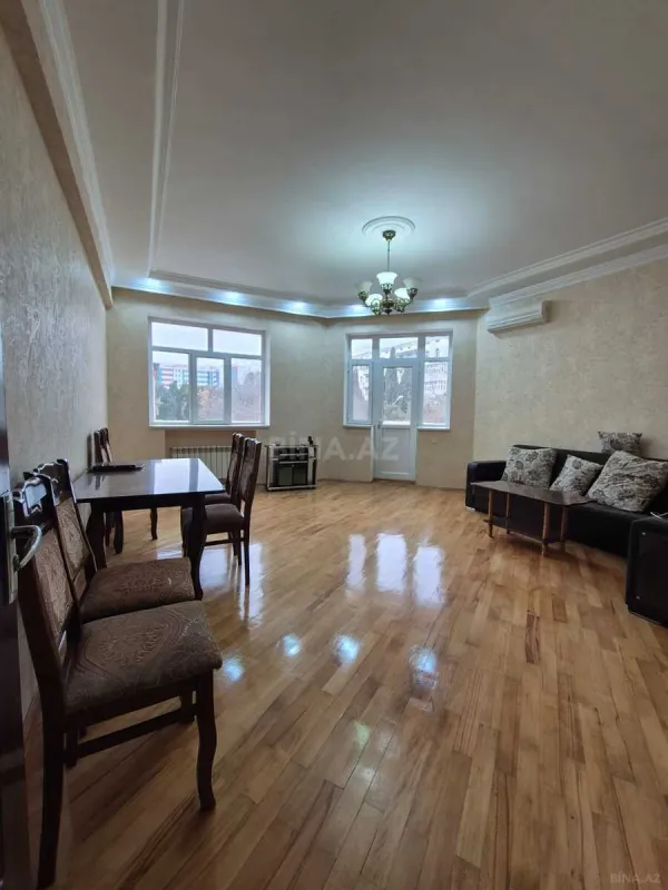 Satılır 3 otaqlı mənzil 140 m²