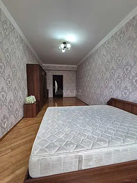 Satılır 3 otaqlı mənzil 140 m²
