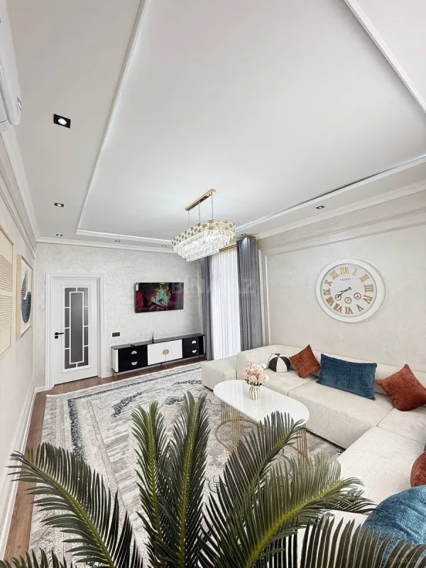 Kirayə verilir 3 otaqlı mənzil 125 m²