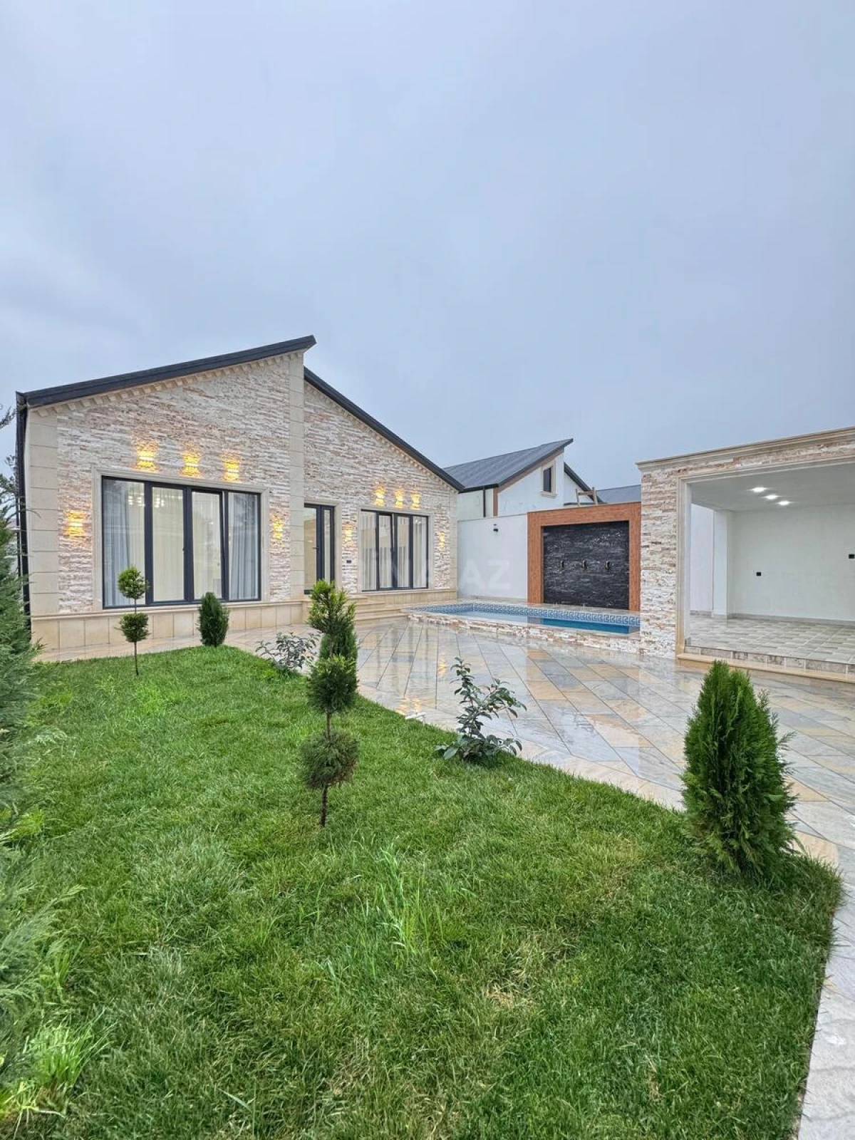 Satılır 4 otaqlı həyət evi 150 m²