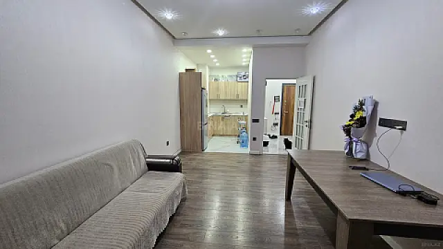 Satılır 2 otaqlı mənzil 59 m²