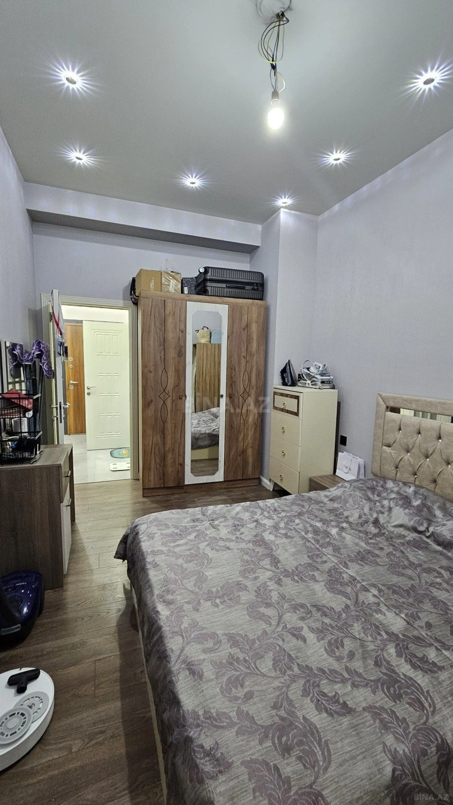 Satılır 2 otaqlı mənzil 59 m²