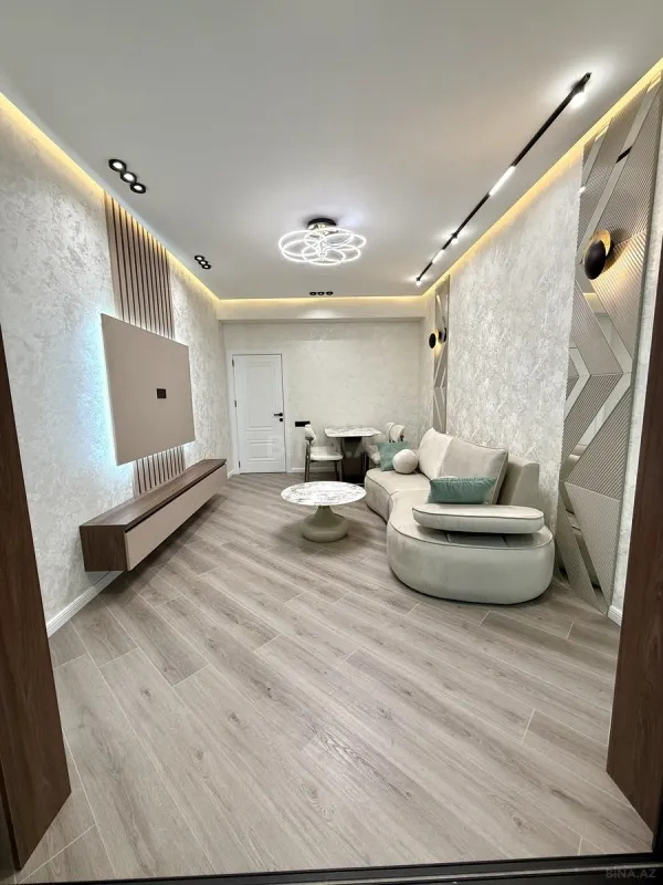 Satılır 2 otaqlı mənzil 67 m²