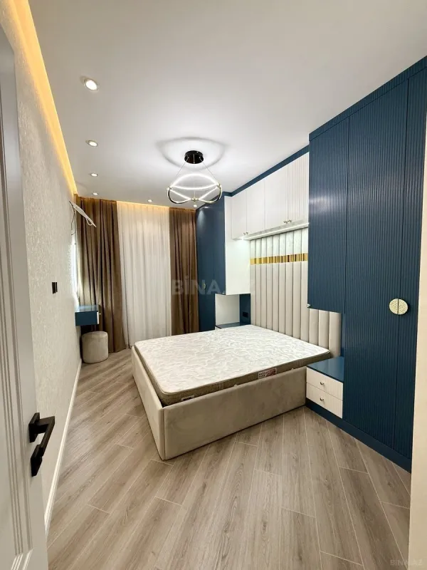 Satılır 2 otaqlı mənzil 67 m²