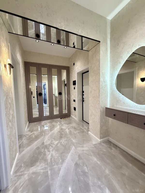 Satılır 2 otaqlı mənzil 67 m²