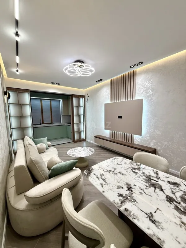 Satılır 2 otaqlı mənzil 67 m²