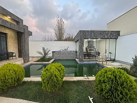 Satılır 4 otaqlı həyət evi 167 m²