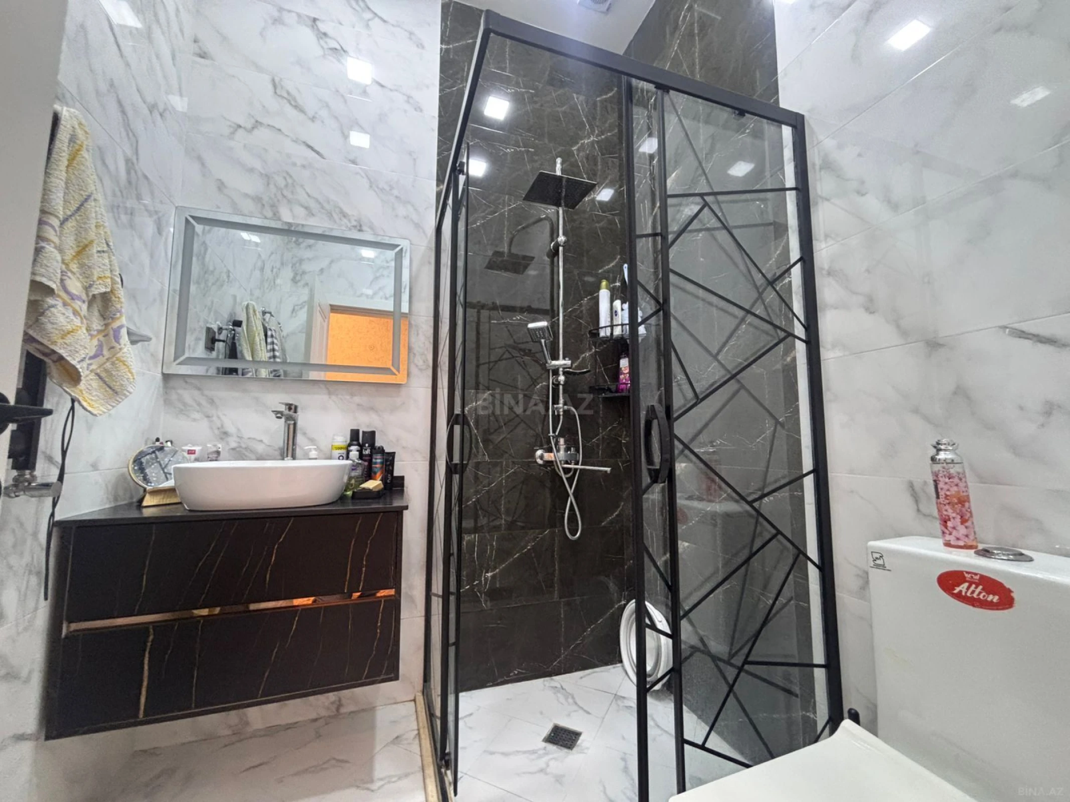 Satılır 4 otaqlı həyət evi 167 m²