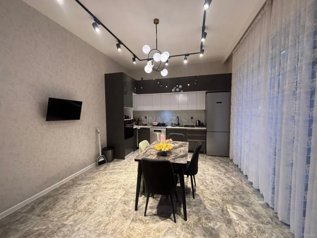 Satılır 4 otaqlı həyət evi 167 m²