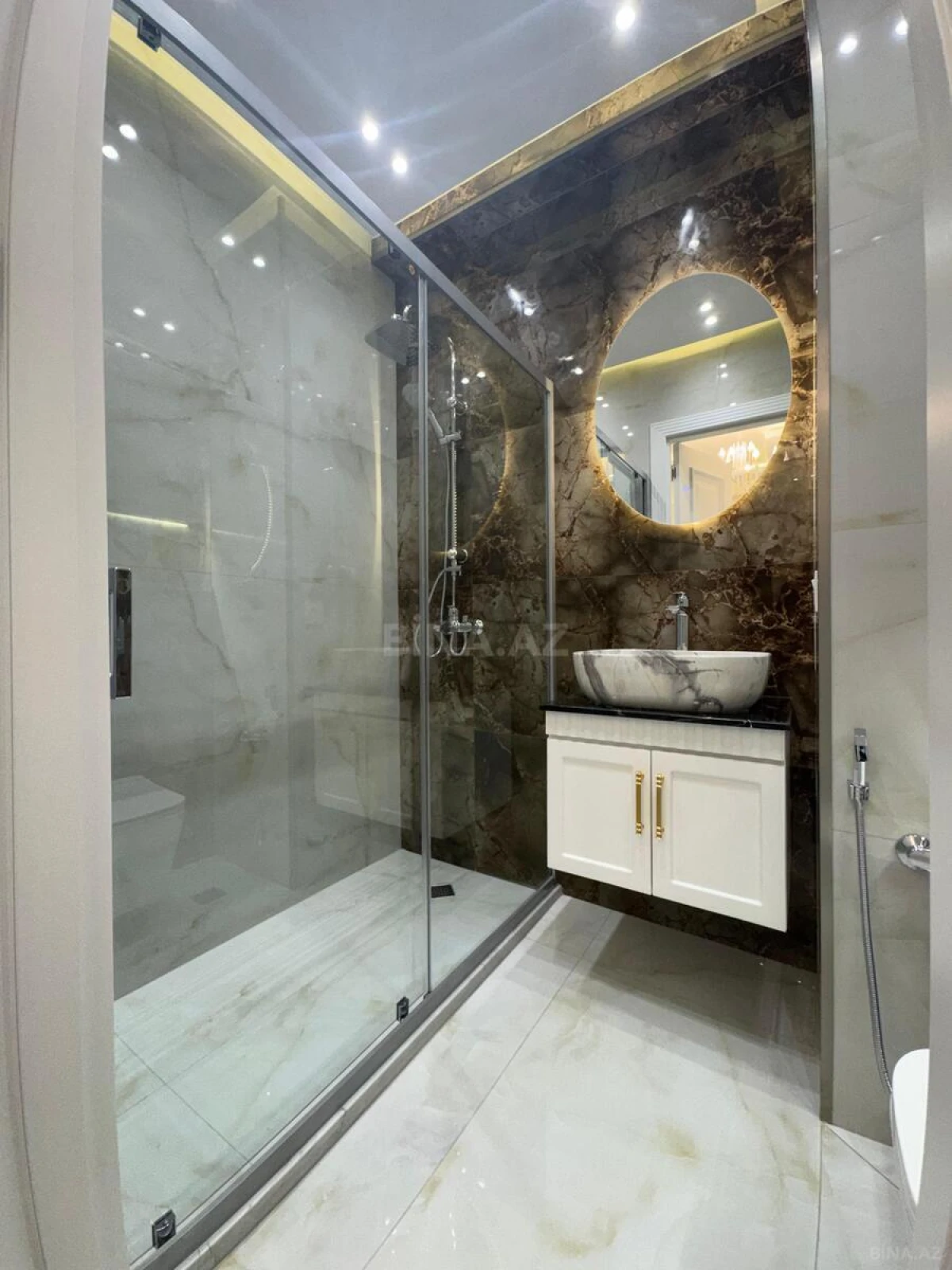 Satılır 3 otaqlı mənzil 100 m²