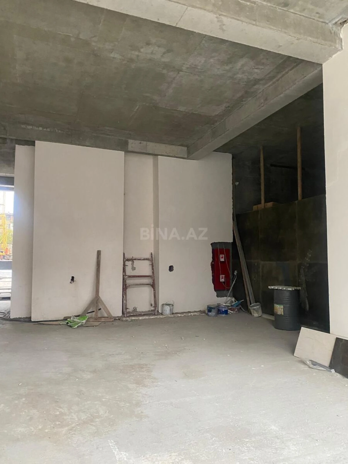 Satılır obyekt 495 m²